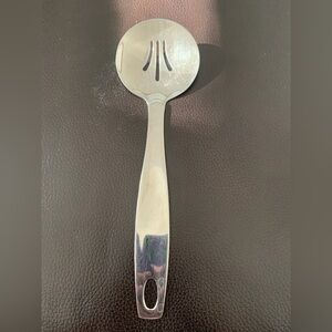 Oneida 18/8 Stainless Steel Slotted Salad Serving Spoon 9.5 Inch Flatware Heavy